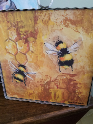 Happy Bee Home Decor