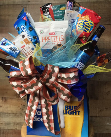 Beer & Snack Basket Gift Basket in Port Aransas, TX | The Floral Reef Beer & Snack Basket Gift Basket in Port Aransas, TX | The Floral Reef