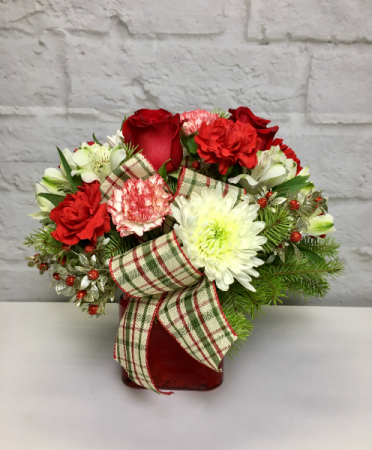 Berry & Bright  Holiday Centerpiece