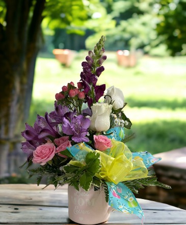 Best Mom Ever Mug Floral Arrangement in Mathiston, MS | MATHISTON FLORIST