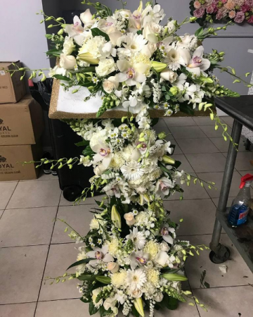 Bible Funeral Flower Arrangement Custom Funeral Flowers In Bronx