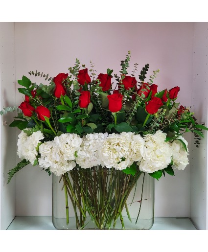 Big Boss Rose Arrangement Love Arrangement