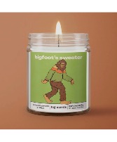 “bigfoot's sweater” - MUSK & CEDARWOOD 5 OZ CANDLE - KALAMAZOO CANDLE COMPANY