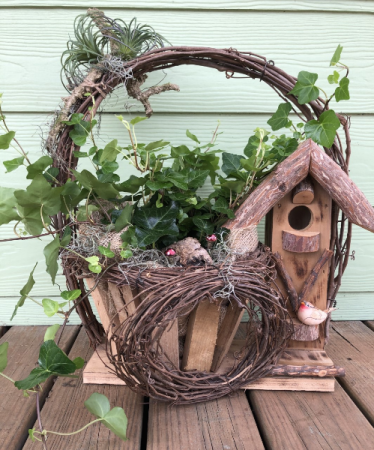 Bird House Basket 