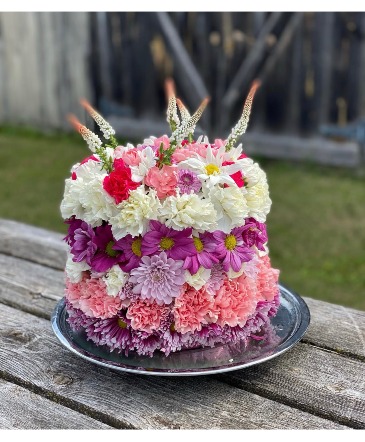 Birthday Cake Florals  in Lakefield, ON | LAKEFIELD FLOWERS & GIFTS