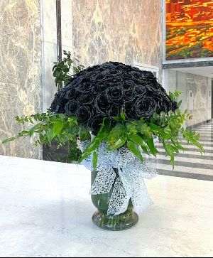 Black Roses (Order 24 Hours in advance) 
