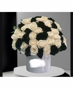 Black & white rose box  