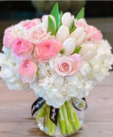 Blessed with Love Bouquet Arrangement in Houston, TX | BLOMMA FLOWERS