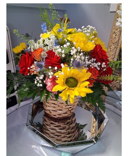 Blooming Basket (medium basket)