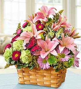 Blooming Garden Basket in Largo, FL | Rose Garden Florist Blooming Garden Basket in Largo, FL | Rose Garden Florist