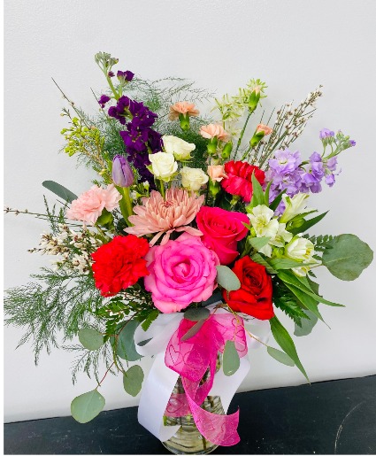 Blooming Love  Fresh Vase Arrangement 