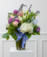 Blooming Reflections mixed bouquet