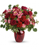 BLOOMING ROMANCE Vase Arrangement