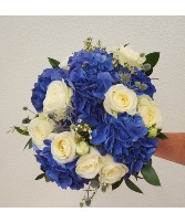 Blue and White classic bouquet wedding bouquet