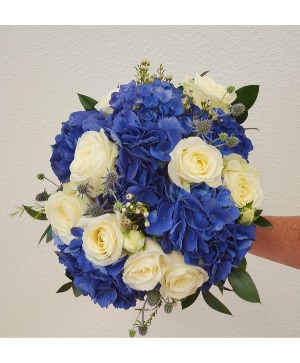 Blue and White classic bouquet wedding bouquet