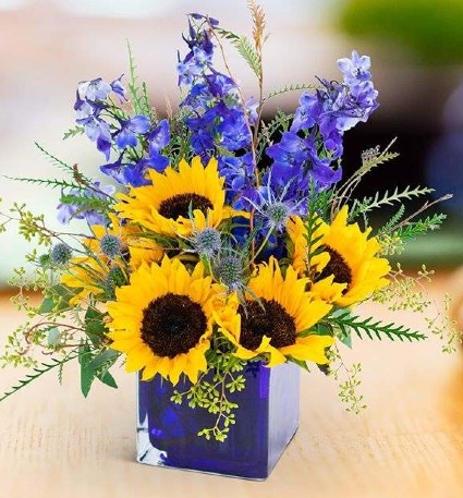Blue & Gold Vase Arrangement