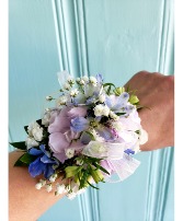 BLUEBERRY CORSAGE