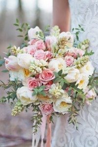 BLUSH AND WHITE WEDDING BOUQUET HAND TIED BOUQUET