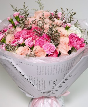 Blush Cloud Hand Tide Bouquet