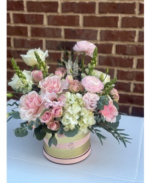 Blush Elegance Box assorted flowers