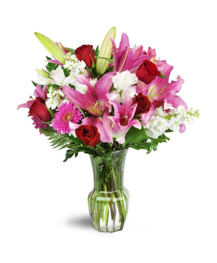 BLUSHING HEART BOUQUET™ ARRANGEMENT 