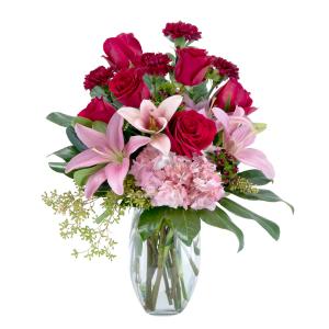 Blushing Rose Arrangement in Roswell, NM | BARRINGER'S BLOSSOM SHOP Blushing Rose Arrangement in Roswell, NM | BARRINGER'S BLOSSOM SHOP