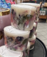 Blushing Rosewood Pressed Flower Candle Luxurious candle