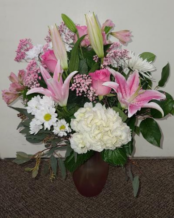 Blushingly Pinks and White FHF-V22 Fresh Flower Vase