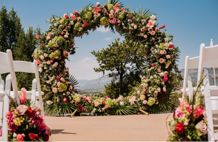 Botanical Bliss Framed in florals, made for a bride’s perfect moment.