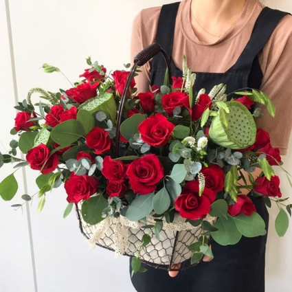 Bountiful Basket of Roses