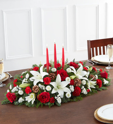 Bountiful Christmas Centerpiece Centerpiece