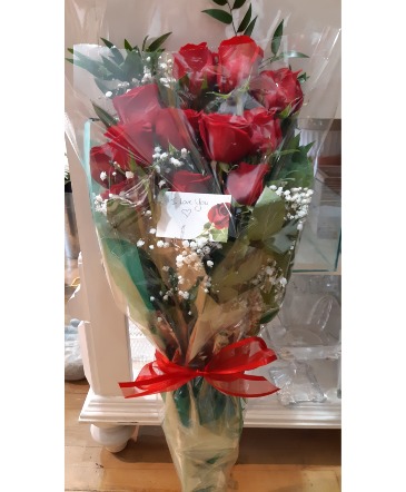 Bouquet of One Dozen Red Roses Bouquet in Cambridge, ON | KELLY GREENS FLOWERS & GIFT SHOP