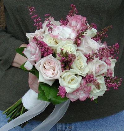 Bouquet of Roses with Lisianthus and Heather 