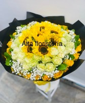 Bouquet of White and Yellow Roses with Sunflowers Roses
