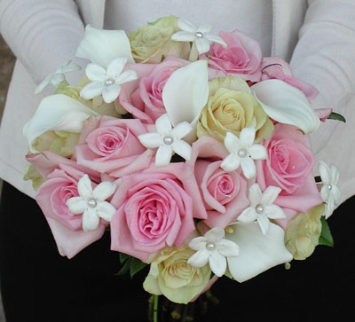Bouquet with Pale Yellow and Light Pink Roses with Mini Callas and Stephanotis 