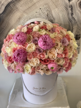 Boutique De Fleurs Signature Box