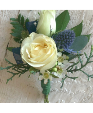 Boutonniere - Classic White  