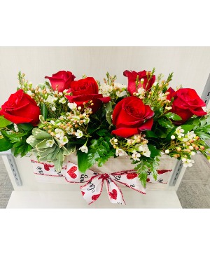 Box of Love Half a Dozen Rose Bouquet
