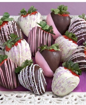 boxed strawberries  ONLY  AVAIL FEB 10TH-14TH valentines