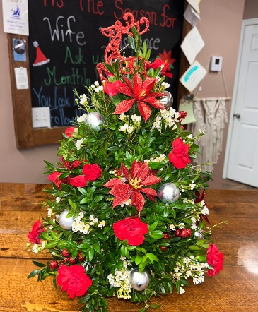 Boxwood Tree  in Center Moriches, NY | BOULEVARD FLORIST