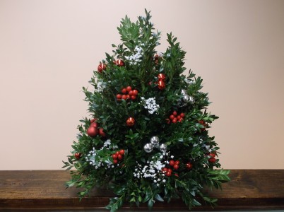 BOXWOOD TREE ARRANGEMENT