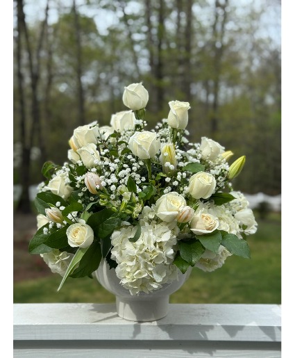 Breath of Clouds Vase Arrangement