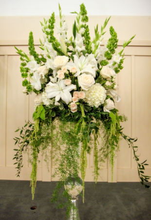Breath Taking  Wedding Alter Arrangement  in Webster, TX | La Mariposa Flowers