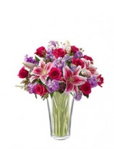 Breathtaking Floral Vase Straight from the Heart 