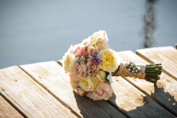 Bridal bouquets Handheld bouquets