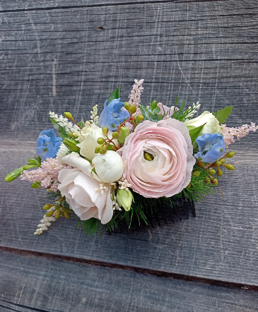 Bridal Floral Hair Accessories in Glastonbury, CT | THE FLOWER DISTRICT Bridal Floral Hair Accessories in Glastonbury, CT | THE FLOWER DISTRICT