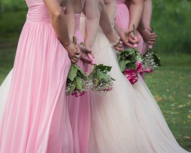 Bridal Package For The Distant Bride Bride and groom basic long distance package with common flowers