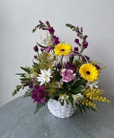 Bright Basket Blooms  in La Grande, OR | FITZGERALD FLOWERS