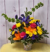 Bright & Beautiful Flower Arrangement 
