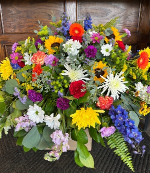 Bright Casket Spray (950) 